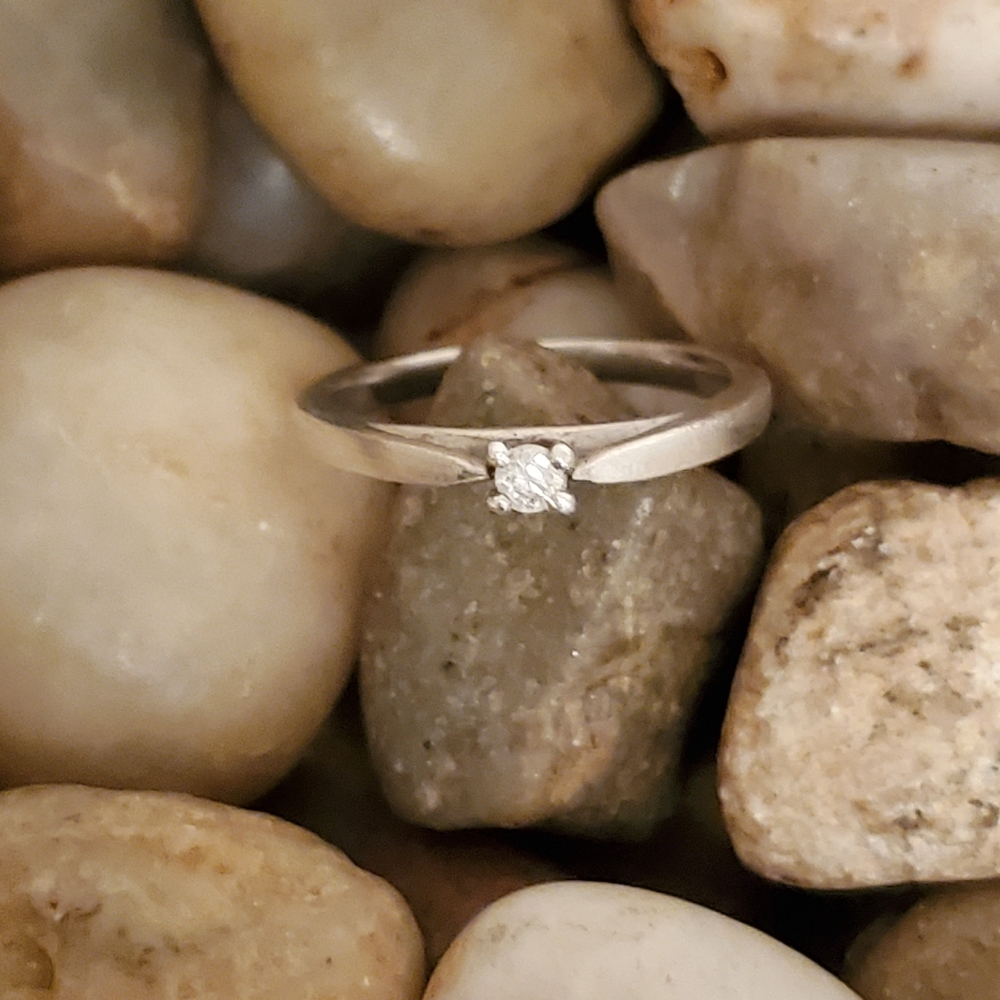 Diamond ring